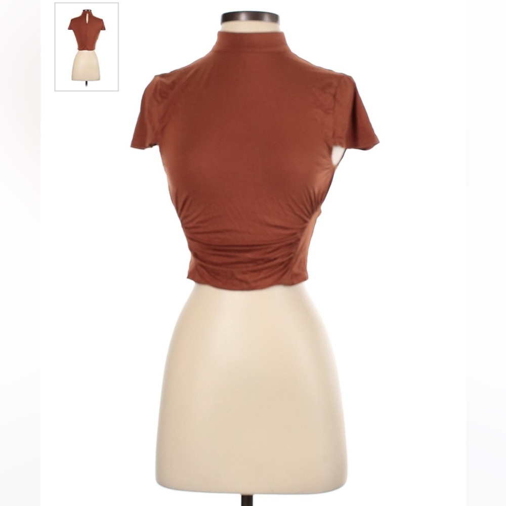 House of Harlow mock cap sleeve cinched waist Lorenza top. So flattering sz S